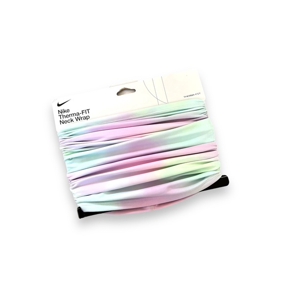 Nike Accessories - ✔️NWT✔️ NIKE Therma-Fit Neck Wrap